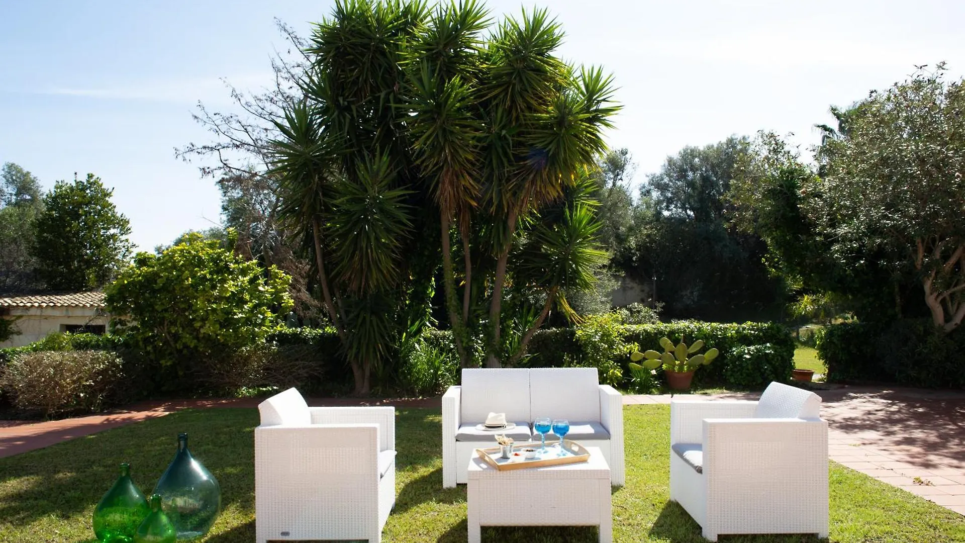 Frühstückspension Isola Charm B&B - A Historic Villa Near Punta Del Pero Beach Syrakus