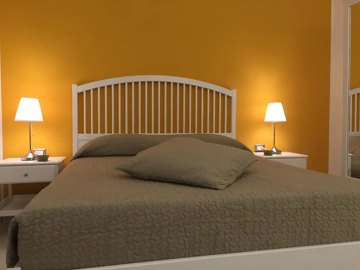 Isola Charm B&B - A Historic Villa Near Punta Del Pero Beach Syracuse 2*,  Italy