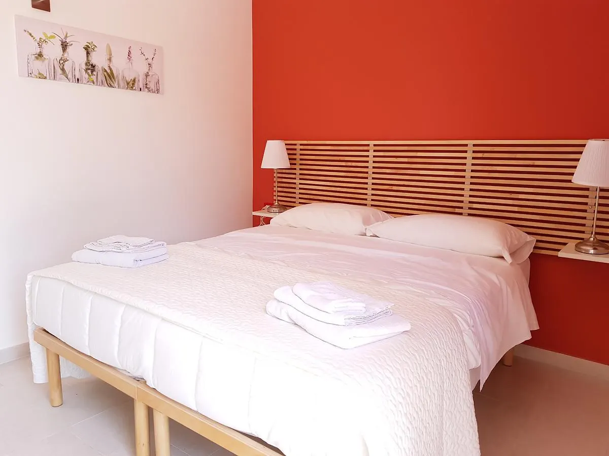 Isola Charm B&B - A Historic Villa Near Punta Del Pero Beach Syracuse Bed & Breakfast