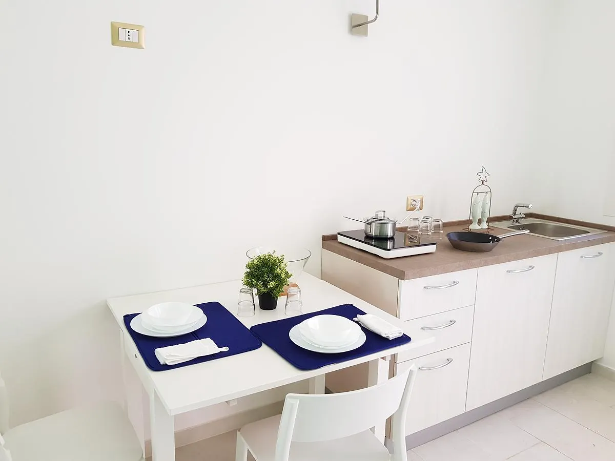 Isola Charm B&B - A Historic Villa Near Punta Del Pero Beach Syracuse Bed & Breakfast