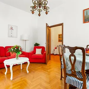 Appartamento Bright Flat With Shared Garden Milano
