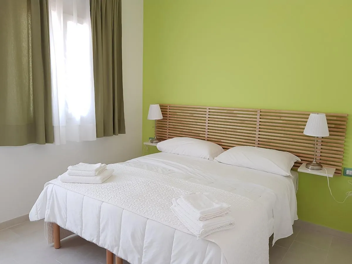 סירקוזה Resort Villa Isola B&B 2*,