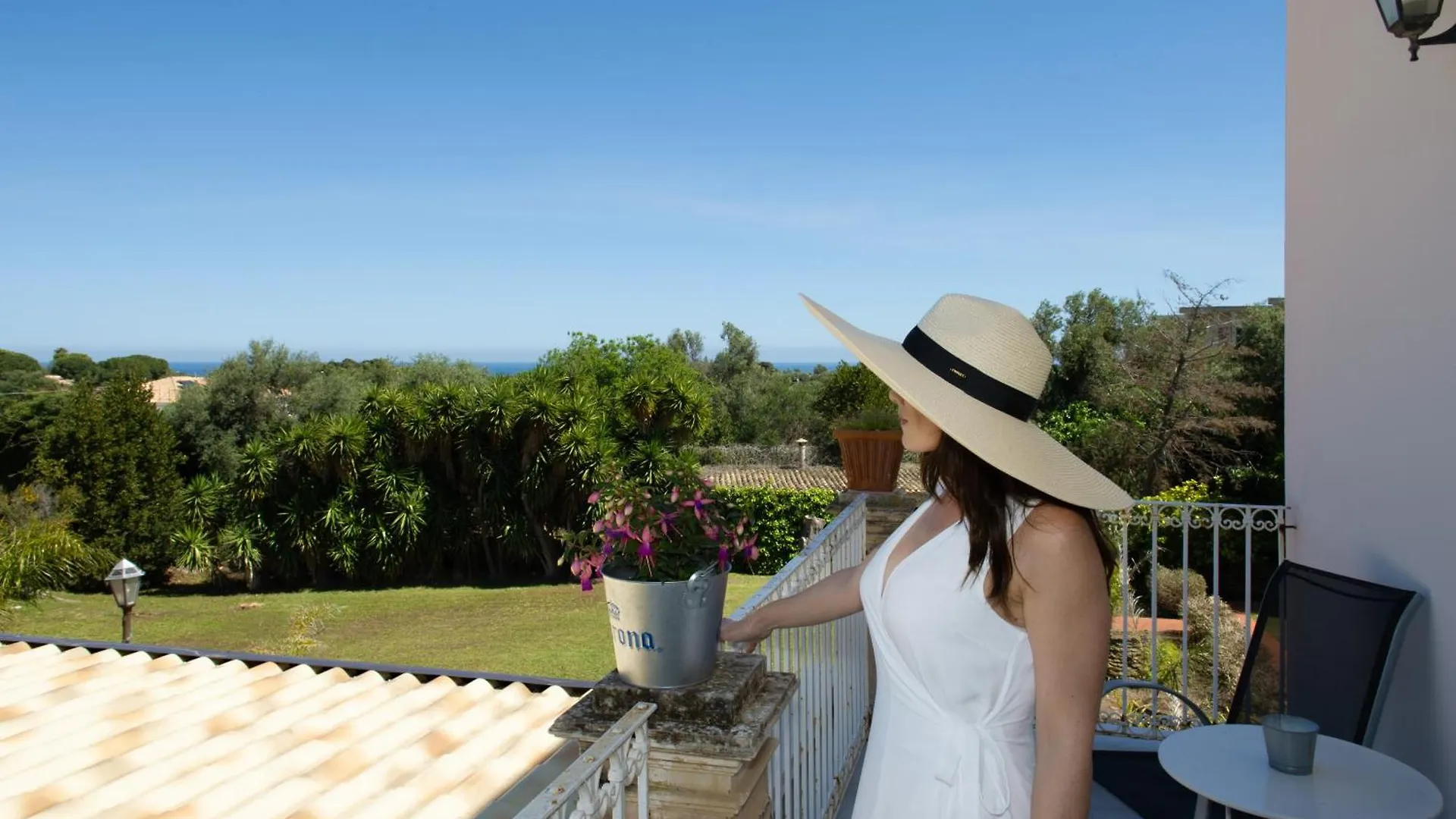 Isola Charm B&B - A Historic Villa Near Punta Del Pero Beach Сиракузы