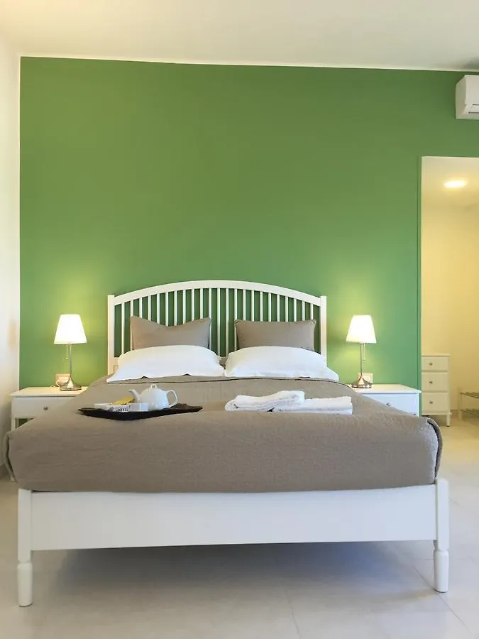 Isola Charm B&B - A Historic Villa Near Punta Del Pero Beach Сиракузы Отель типа 