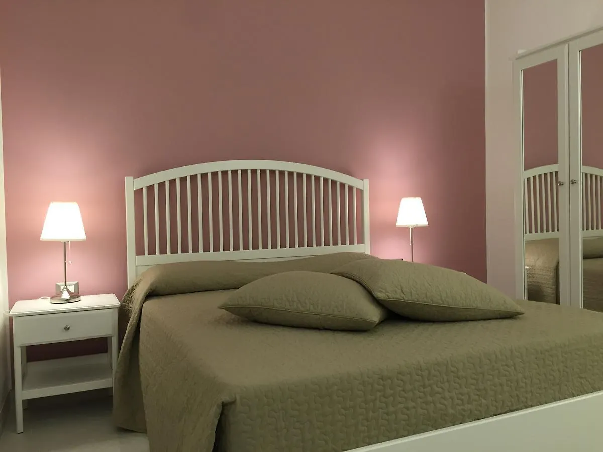 Isola Charm B&B - A Historic Villa Near Punta Del Pero Beach Сиракузы