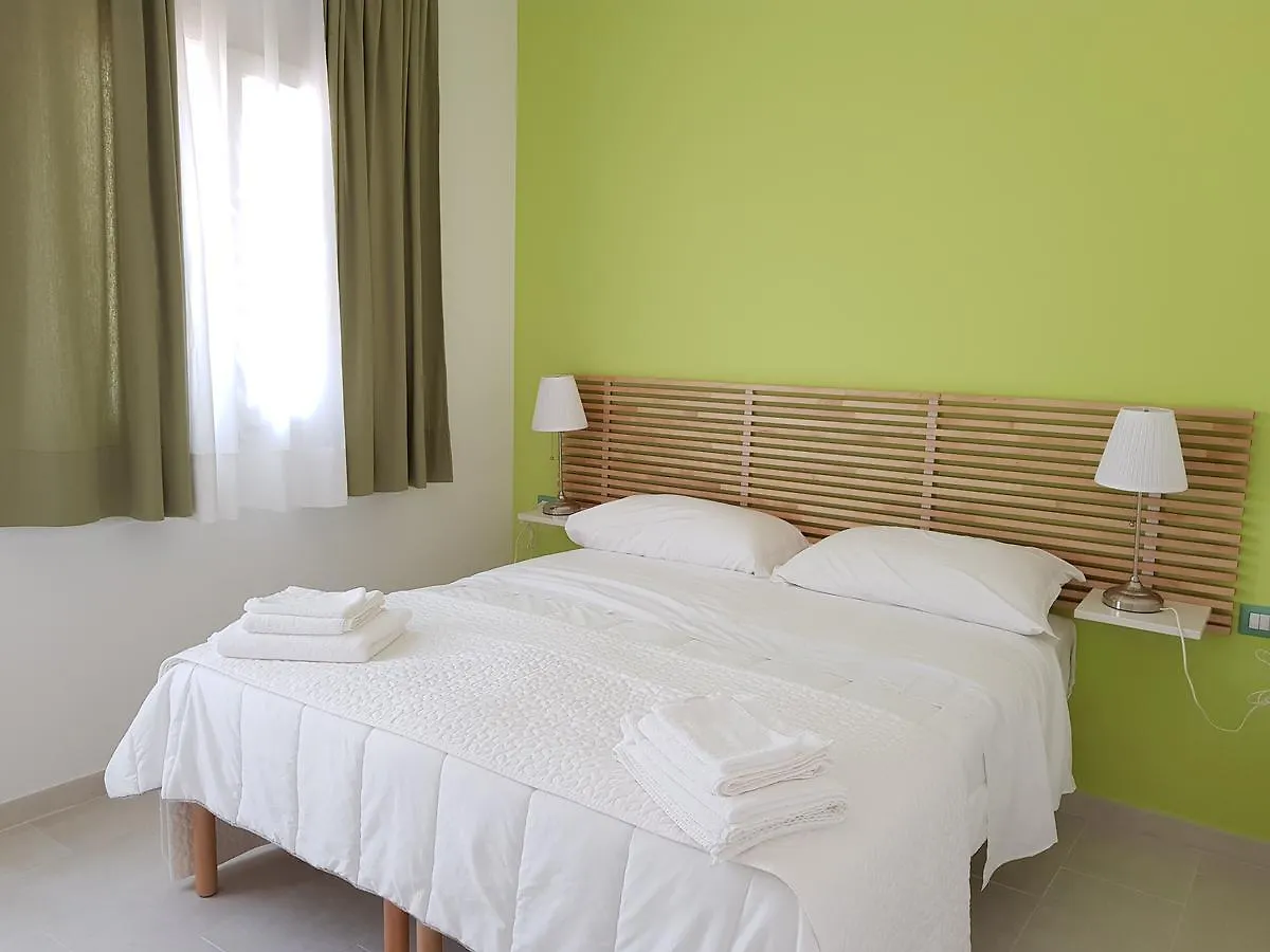 Isola Charm B&B - A Historic Villa Near Punta Del Pero Beach Сиракузы 2*,  Италия